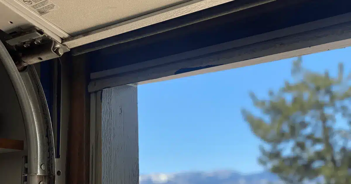 create a garage door seal